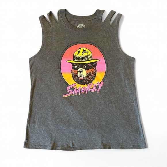 *NEW* Gray Smokey the Bear Graphic Sleeveless Cut Out Retro T-shirt - Picture 8 of 10